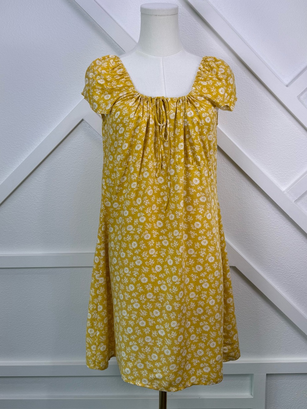 Reformation Maison Floral Print Convertible Neck Minidress Yellow Size Large - Picture 2 of 10
